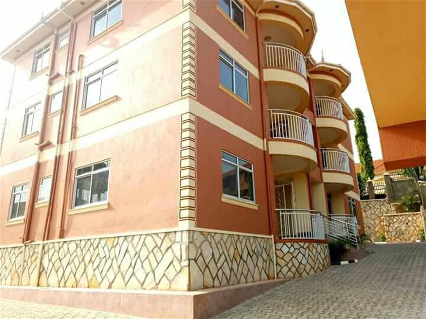 Apartment for rent in Kisaasi Kampala