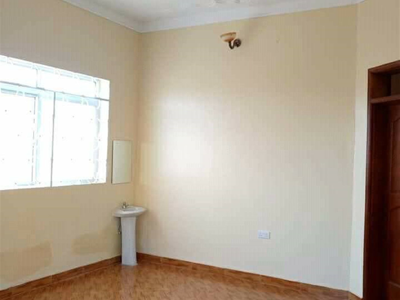 Apartment for rent in Kisaasi Kampala