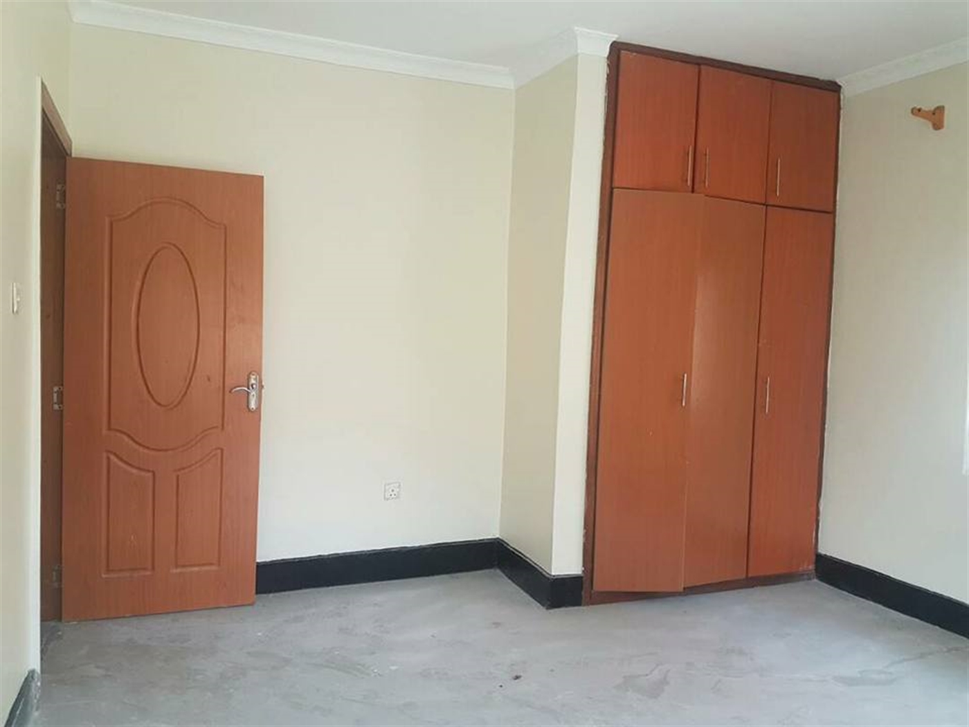 Bungalow for rent in Muyenga Kampala