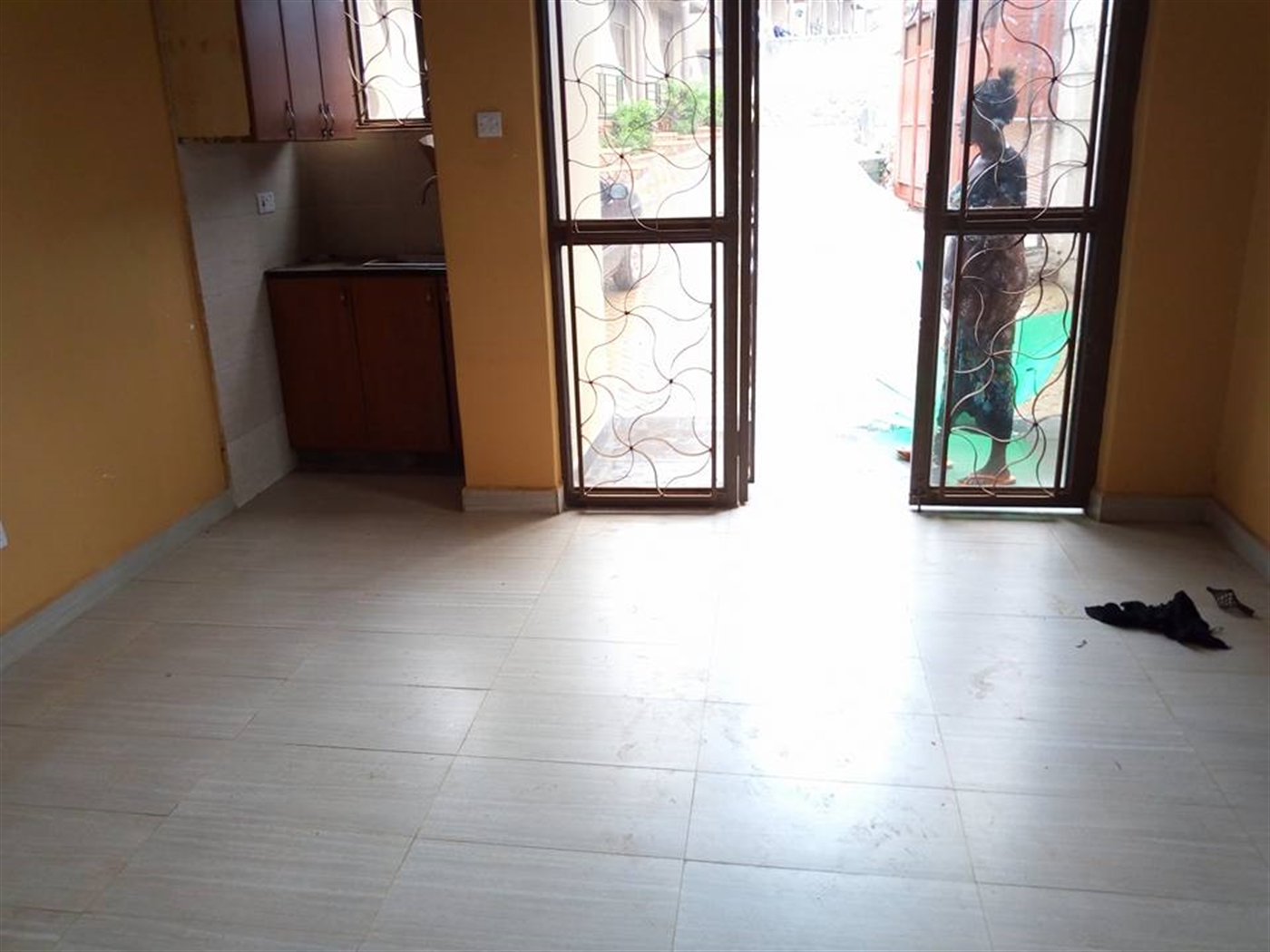 Studio for rent in Kisaasi Kampala