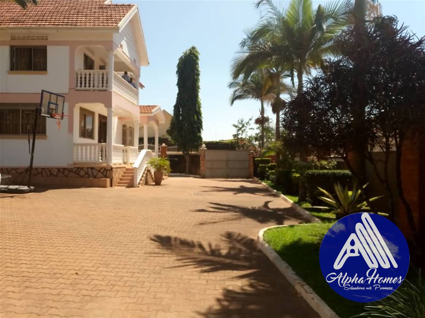 Mansion for rent in Ntinda Kampala