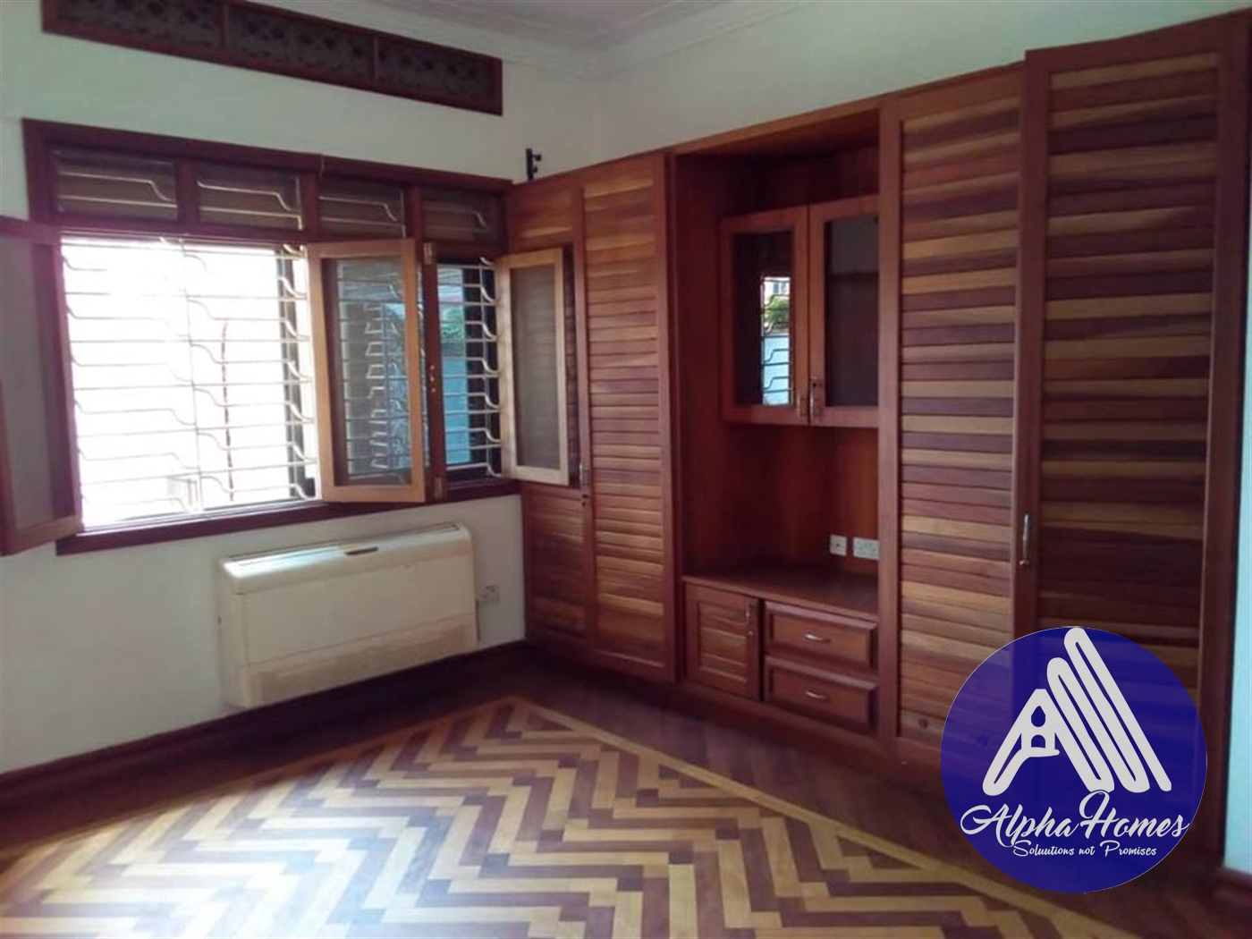 Bungalow for rent in Naguru Kampala