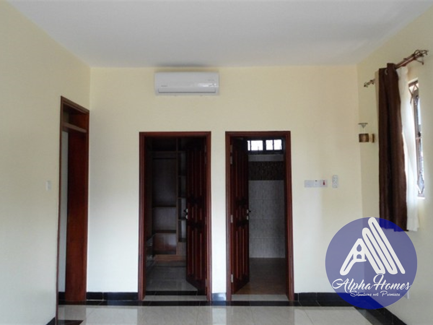 Duplex for rent in Mbuya Wakiso