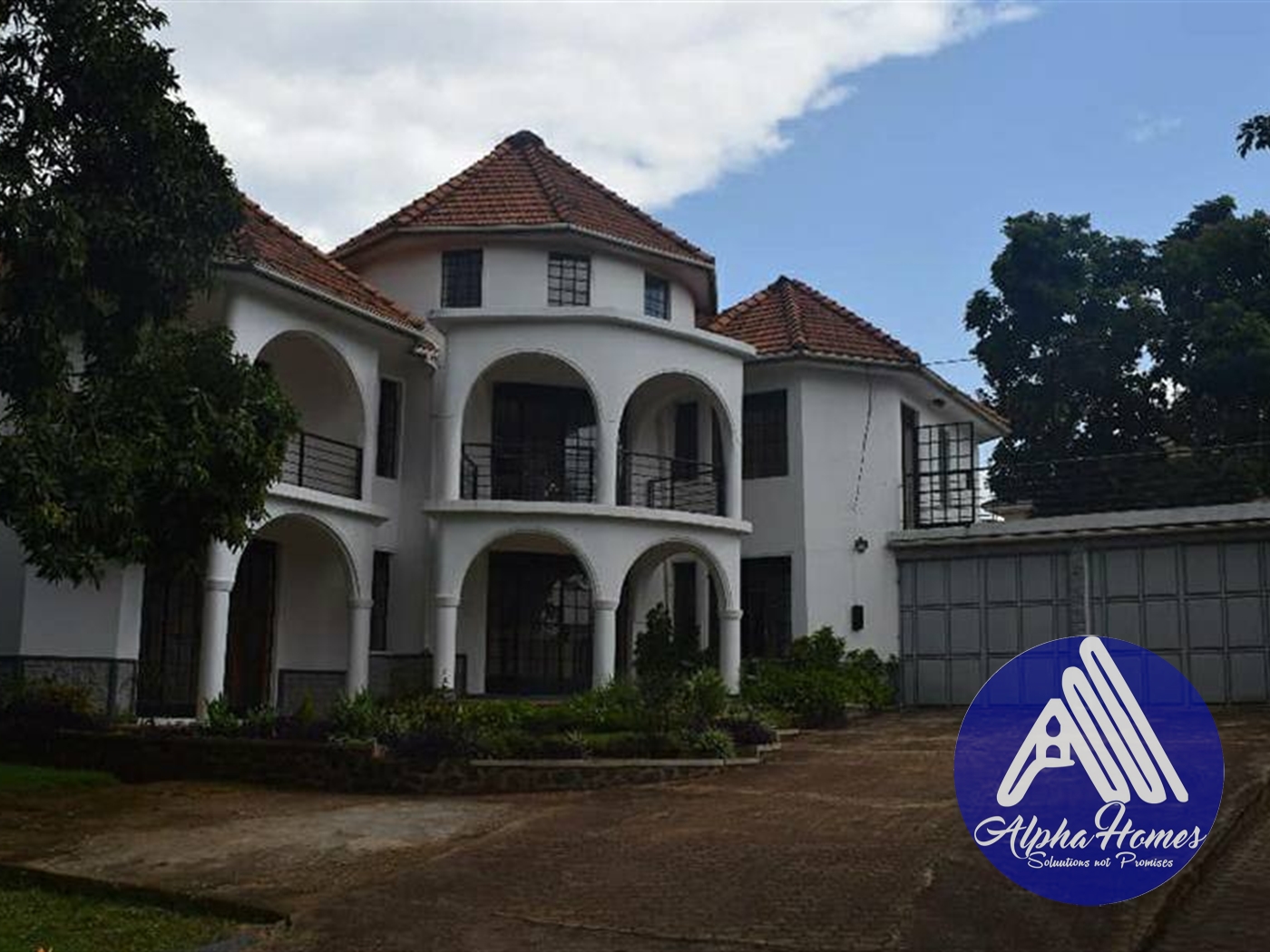 Mansion for rent in Munyonyo Kampala