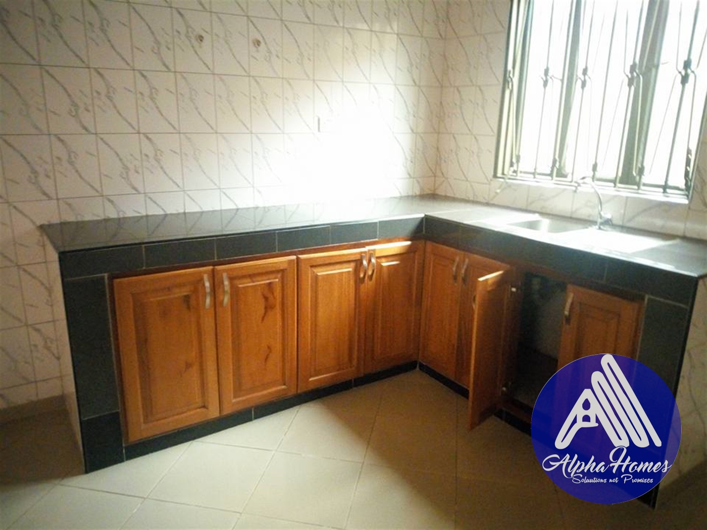 Semi Detached for rent in Bweyogerere Wakiso