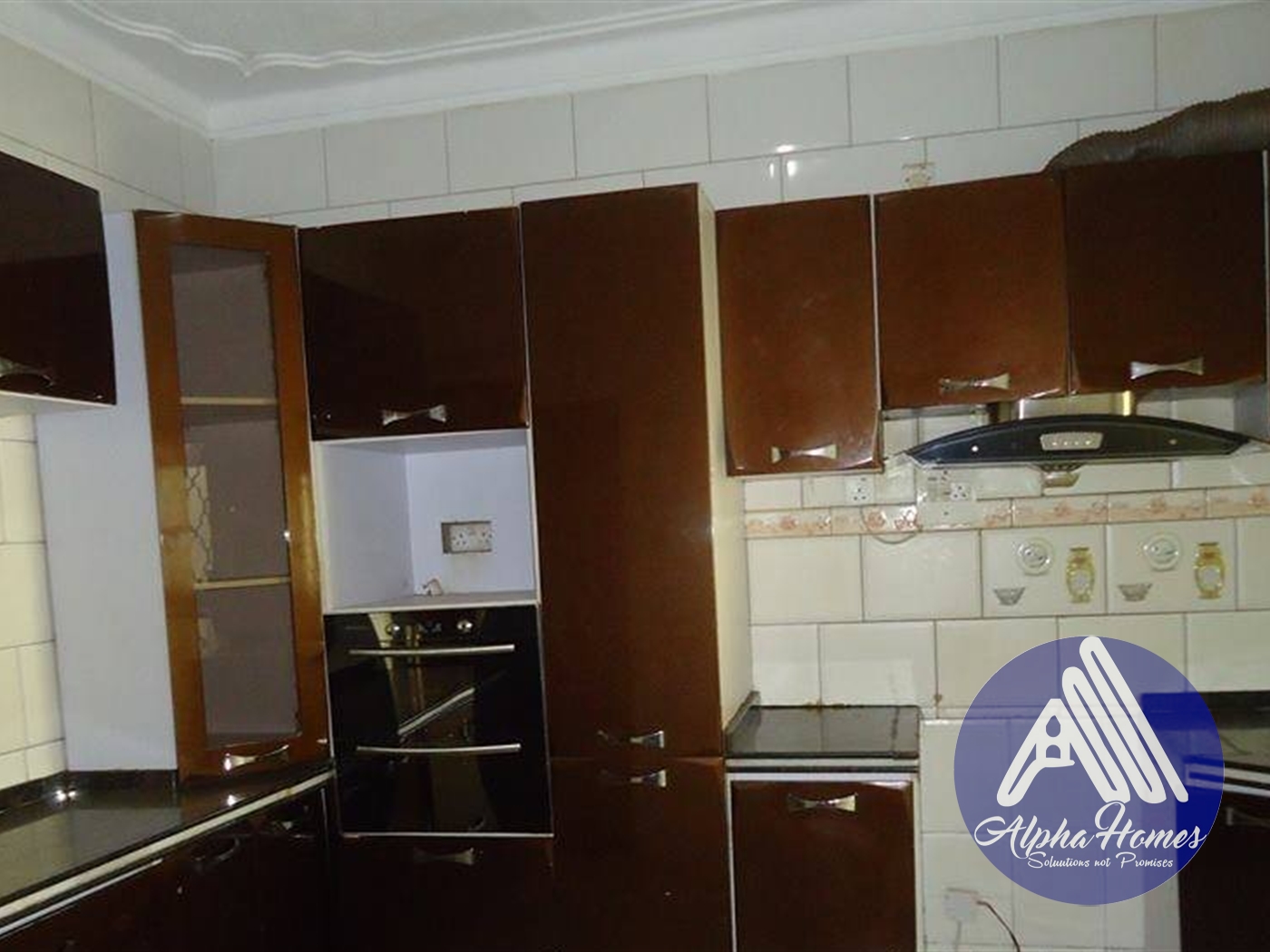 Mansion for rent in Naalya Kampala