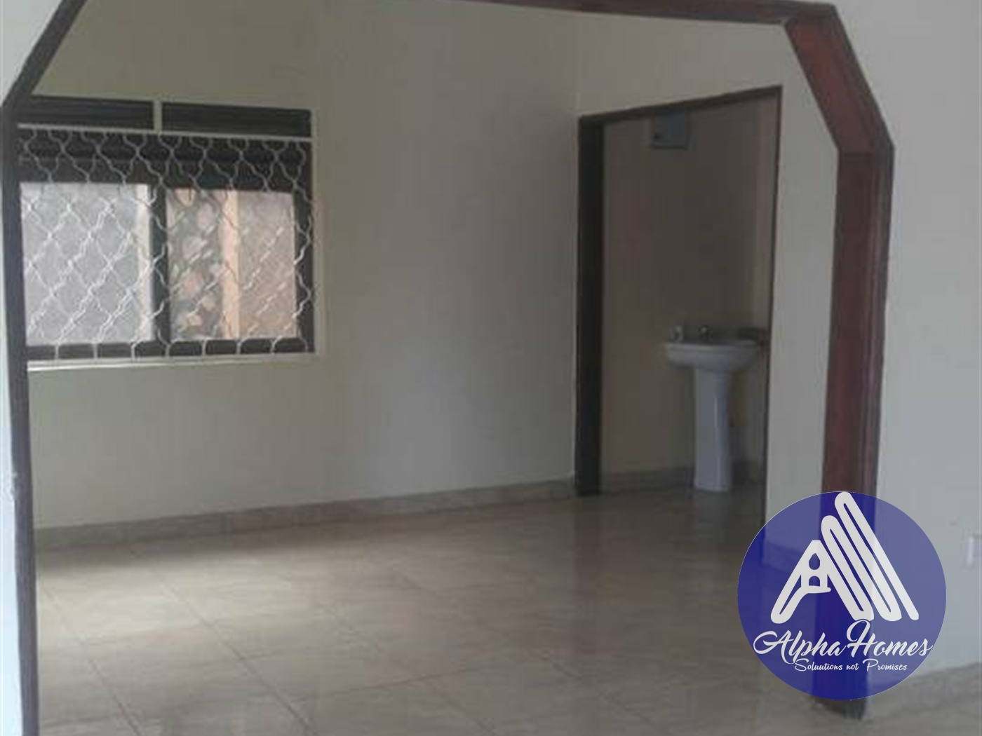 Semi Detached for rent in Bweyogerere Mukono