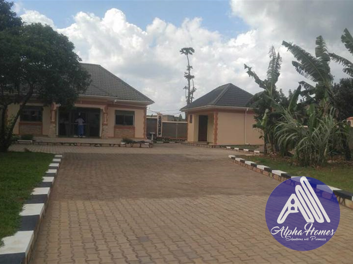 Semi Detached for rent in Bweyogerere Mukono