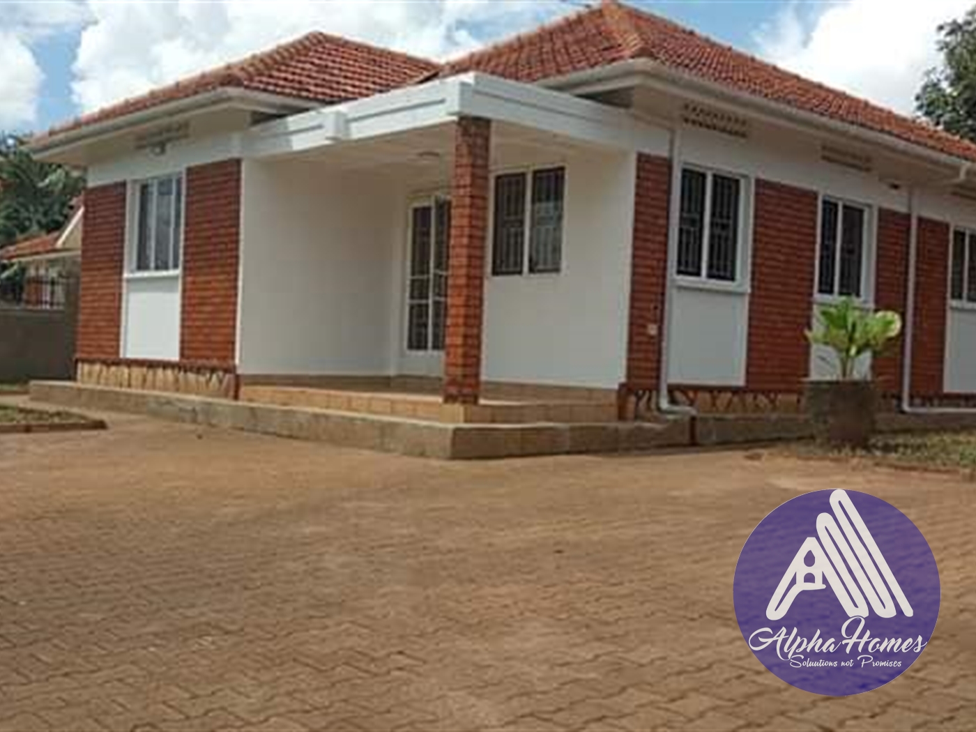 Bungalow for rent in Naalya Kampala