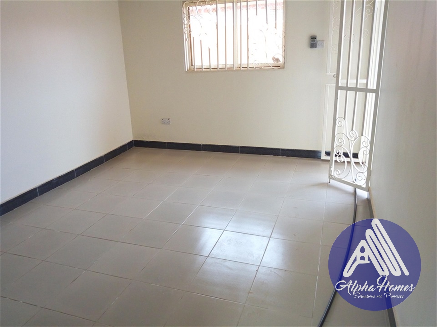 Semi Detached for rent in Bweyogerere Kampala