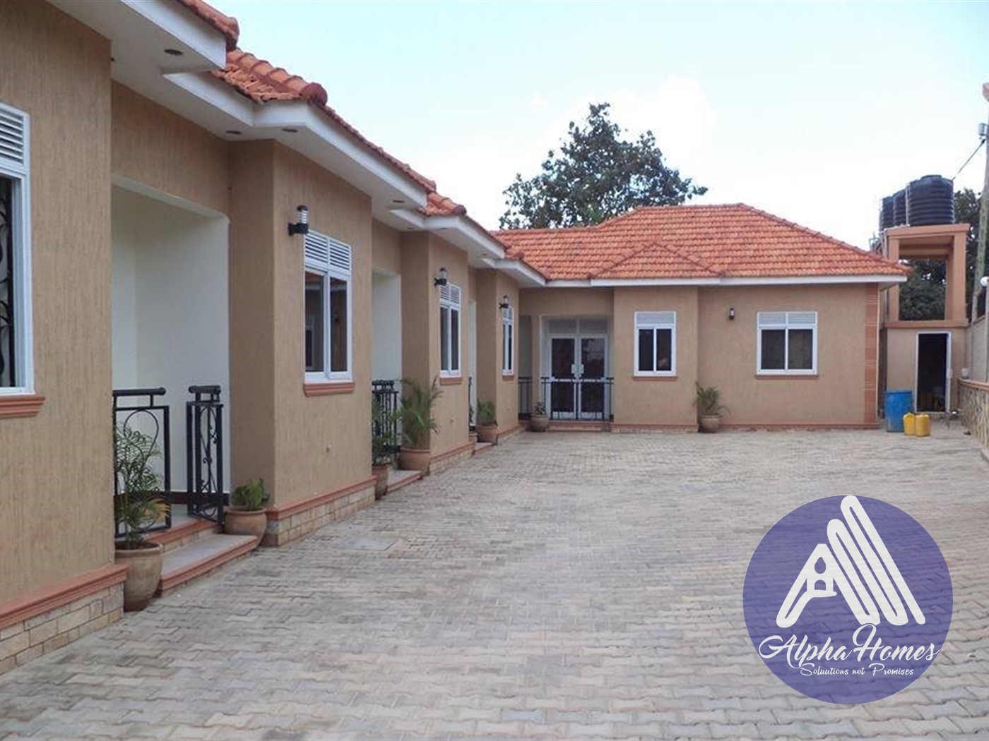 Semi Detached for rent in Kisaasi Kampala