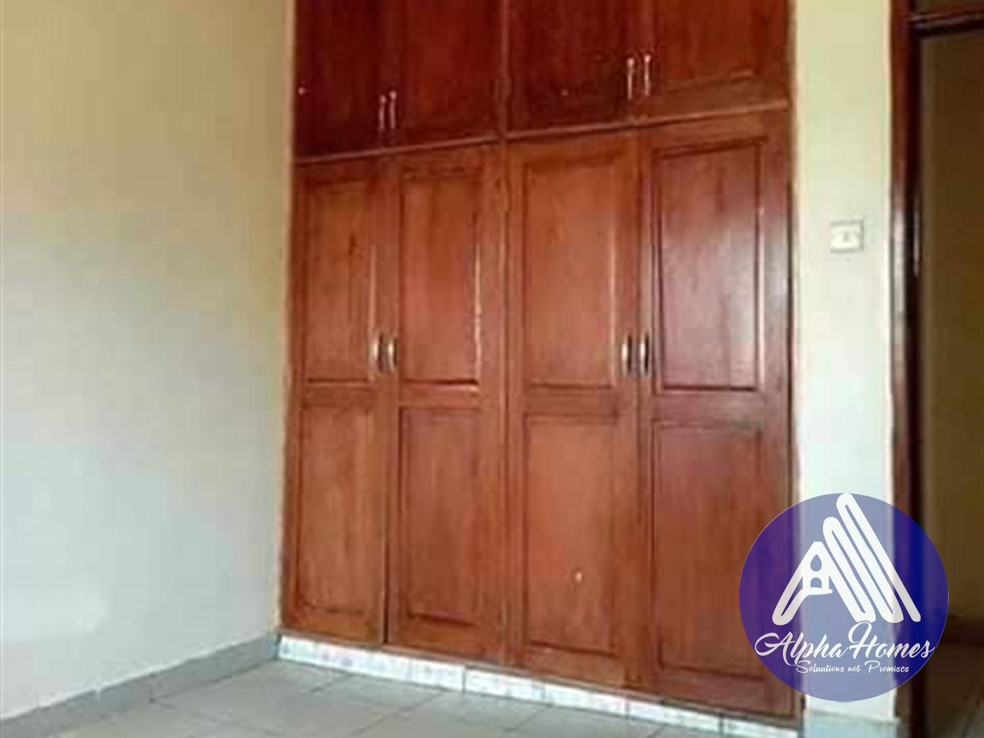 Semi Detached for rent in Mpererwe Wakiso