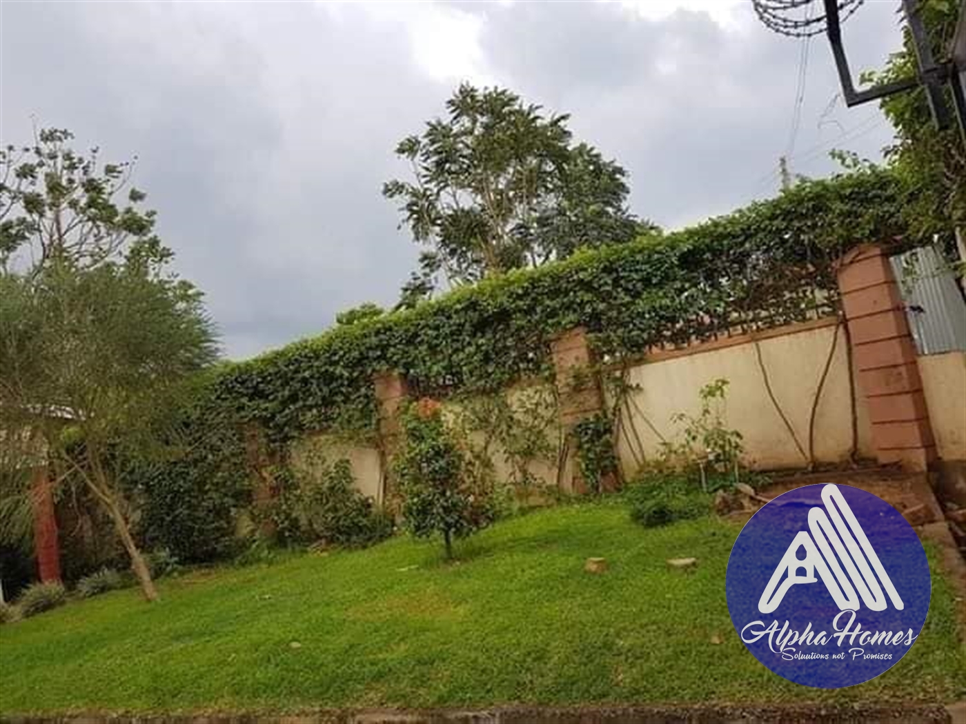 Bungalow for rent in Kyanja Wakiso