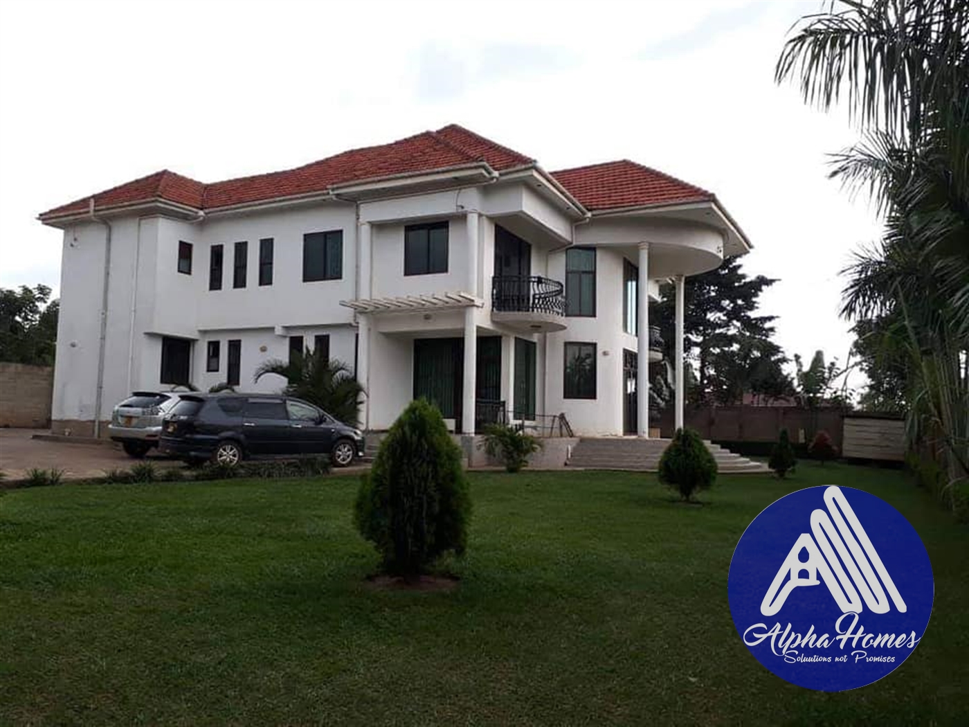 Mansion for sale in Kira Wakiso