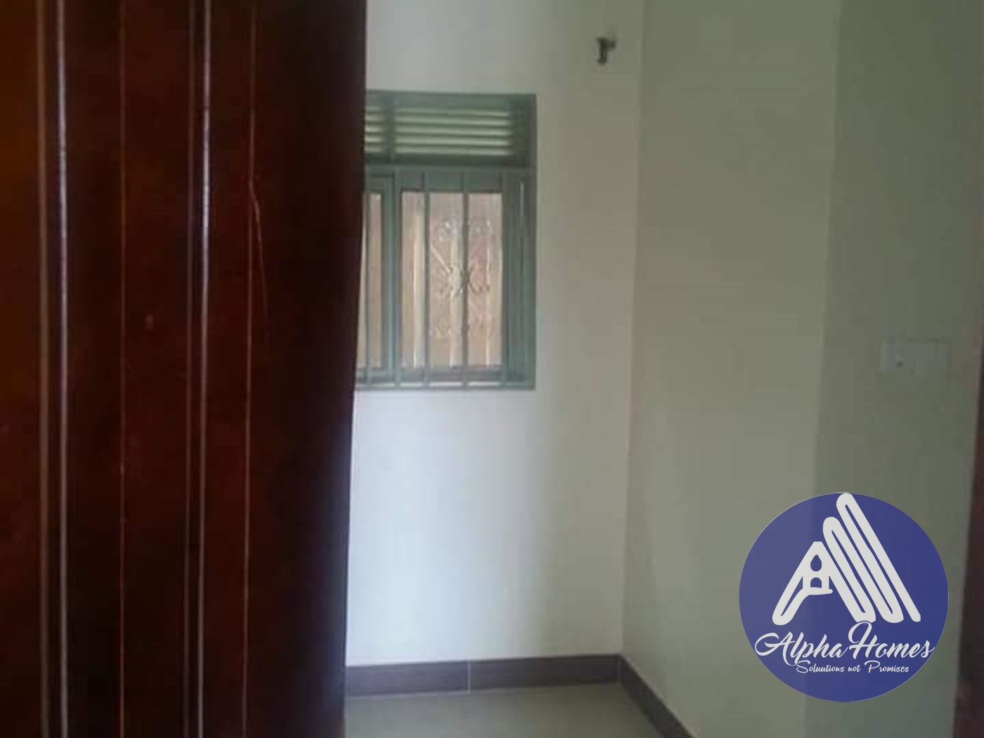 Semi Detached for rent in Mpererwe Kampala