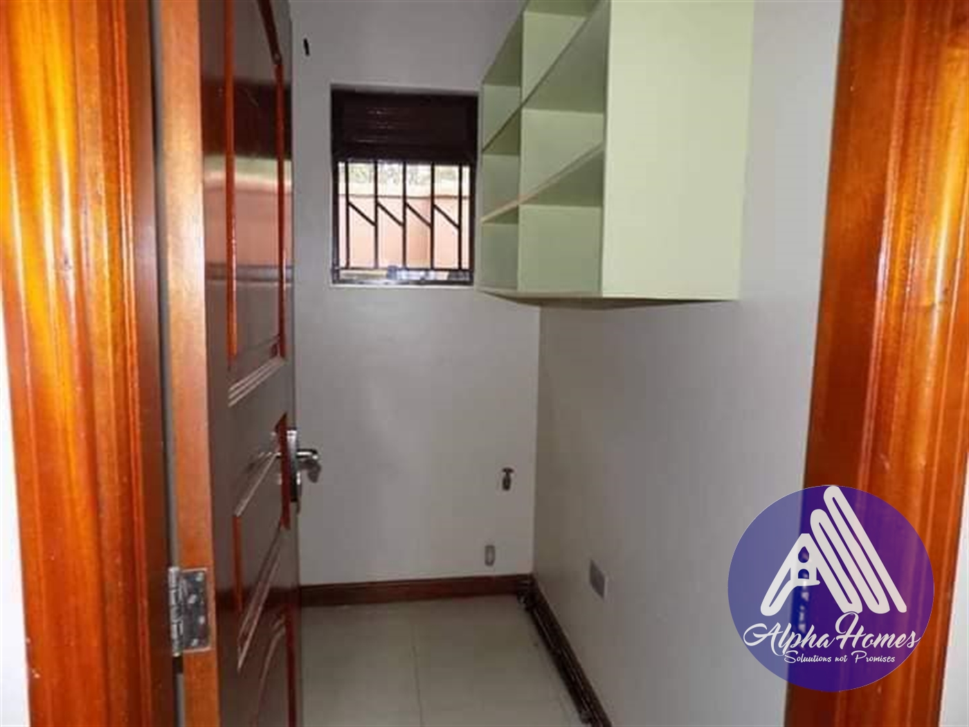 Semi Detached for rent in Kisaasi Kampala