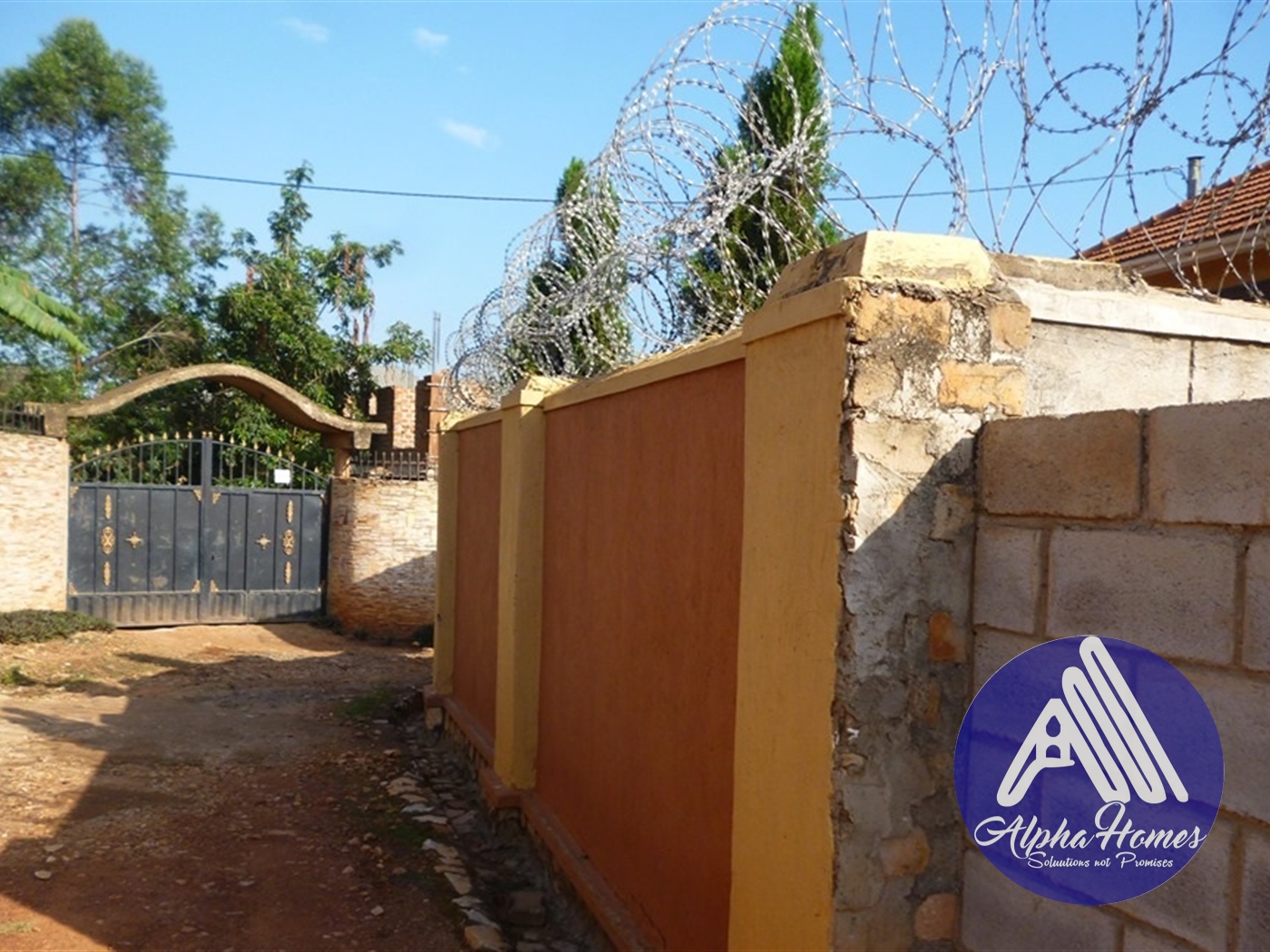 Bungalow for sale in Kyaliwajjala Wakiso