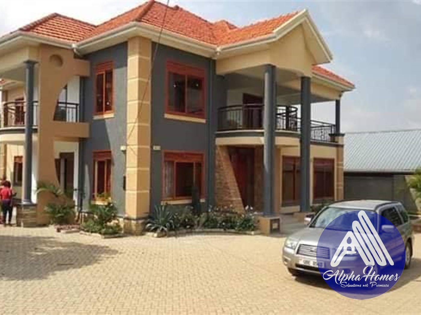 Mansion for sale in Kira Wakiso