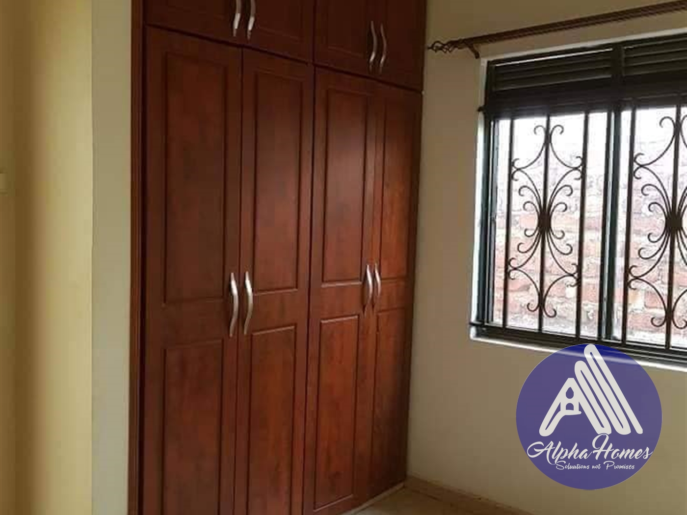 Semi Detached for rent in Mpererwe Kampala