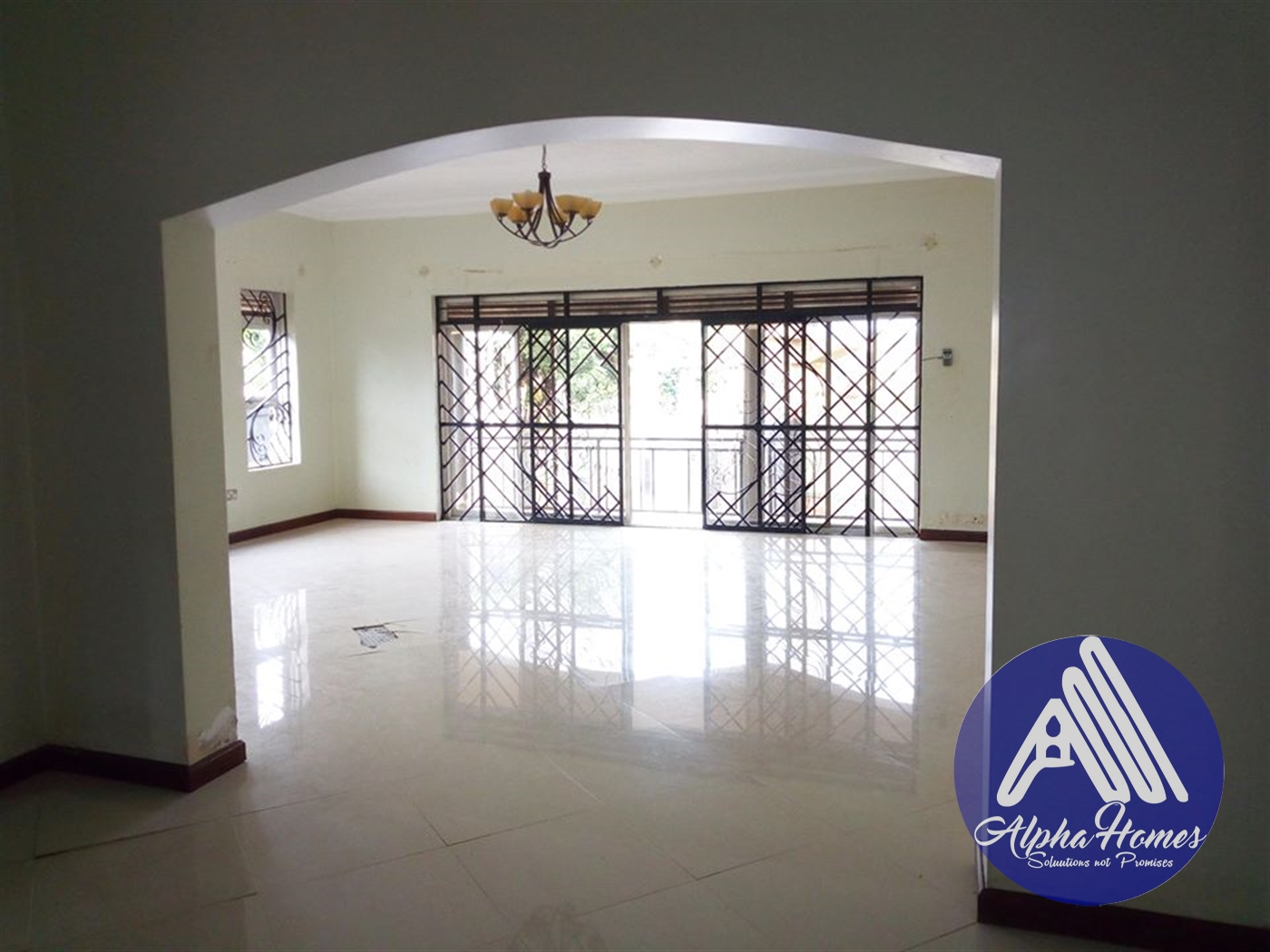 Bungalow for rent in Naalya Kampala