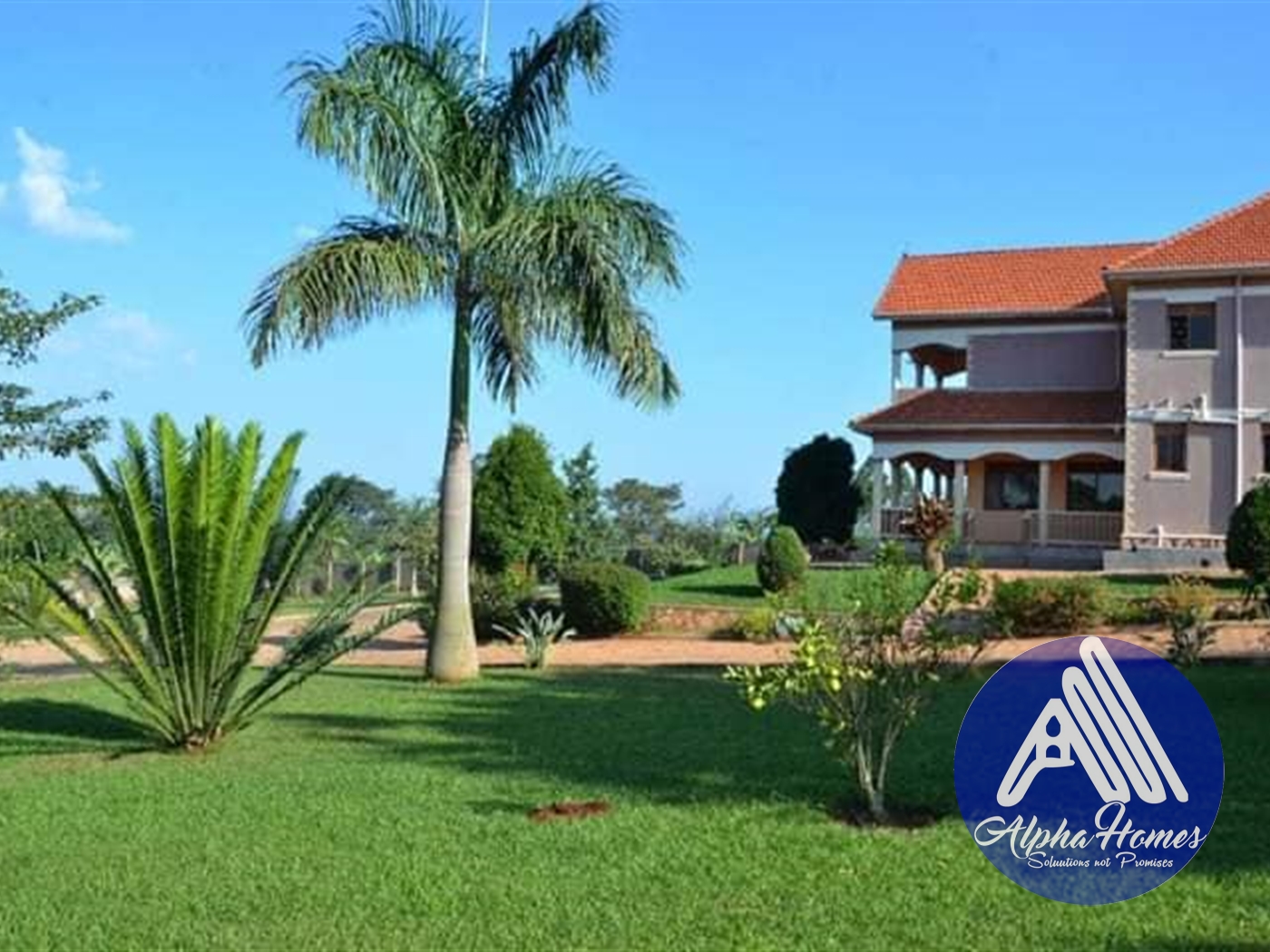 Mansion for sale in Matugga Wakiso