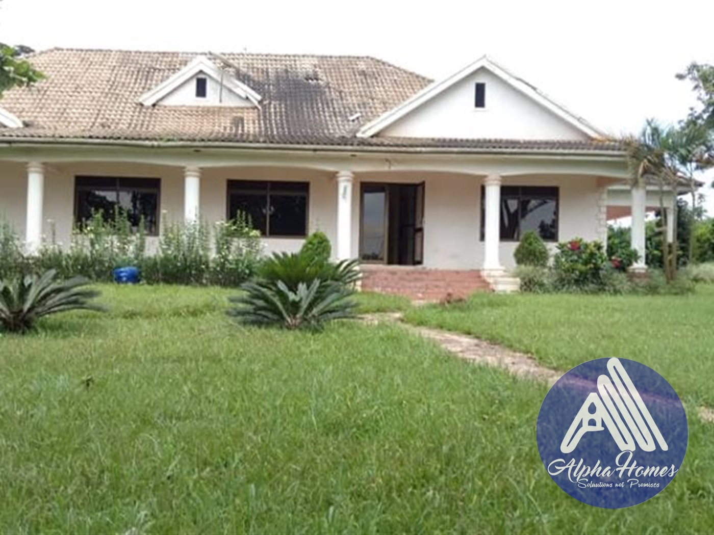 Mansion for sale in Wakisotowncenter Wakiso