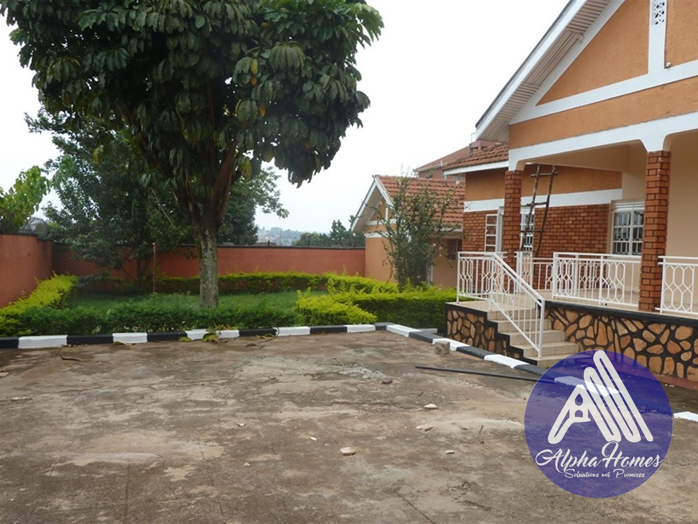 Bungalow for rent in Bukoto Kampala