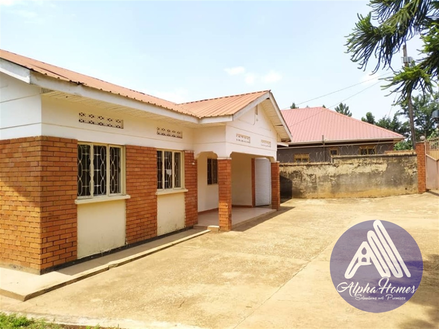 Bungalow for sale in Seeta Mukono