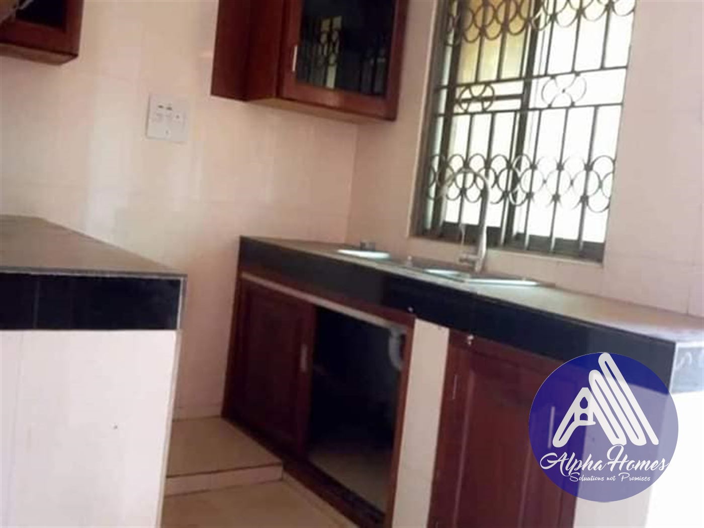 Semi Detached for rent in Kisaasi Kampala