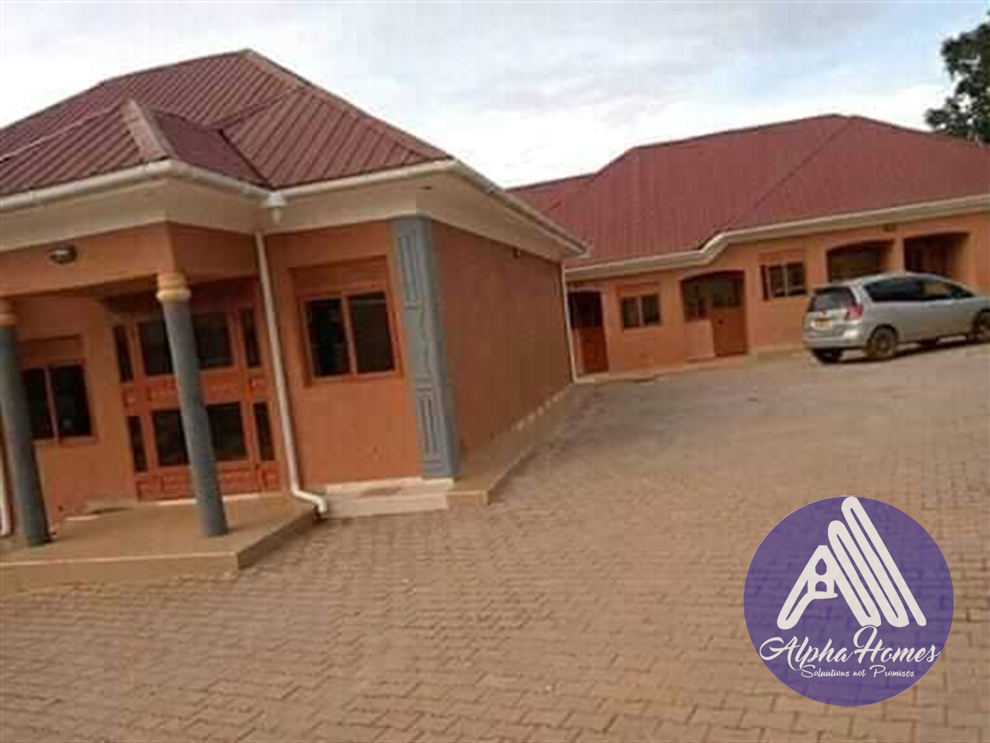 Semi Detached for rent in Mpererwe Kampala