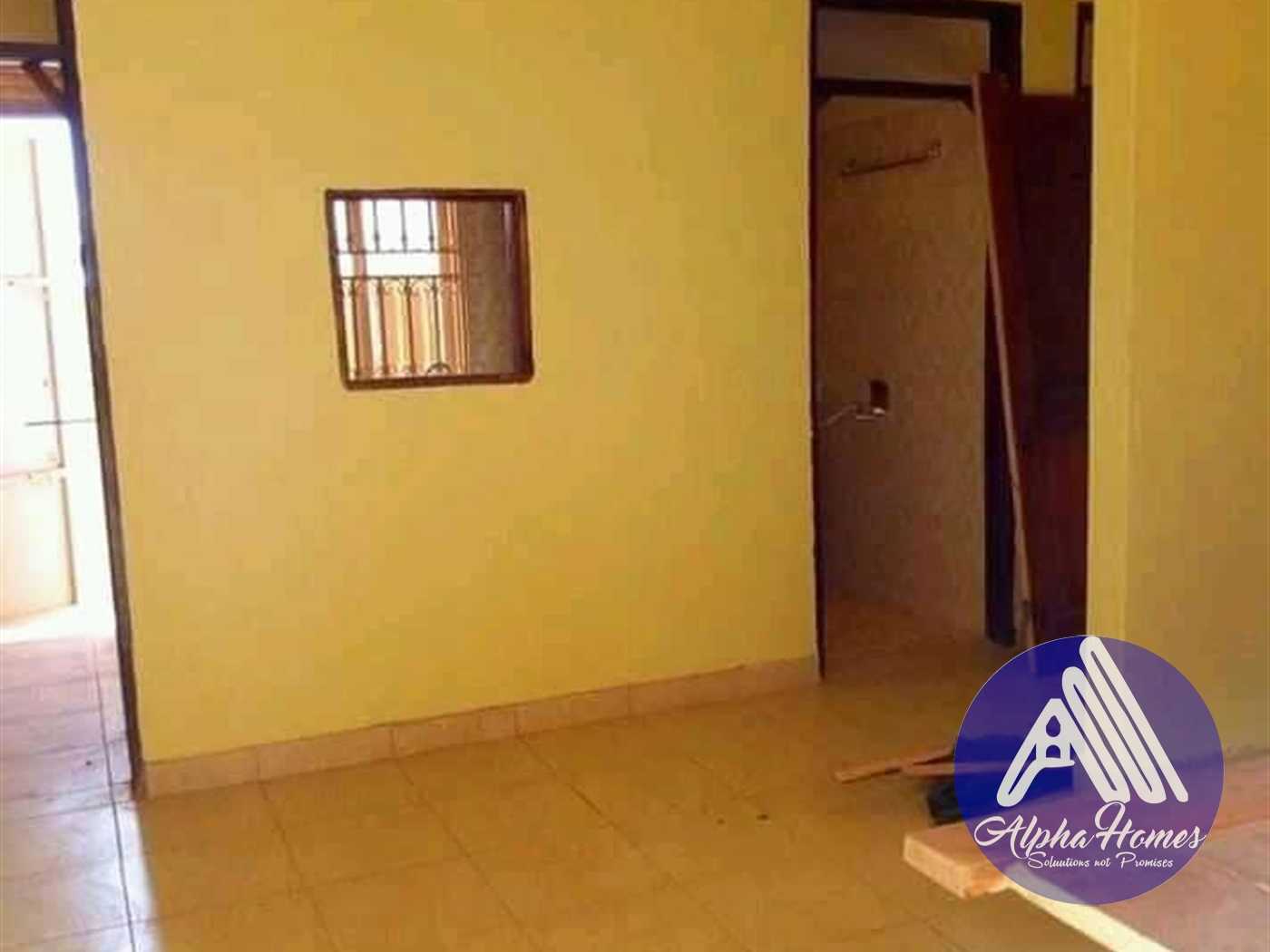 Semi Detached for rent in Mpererwe Kampala