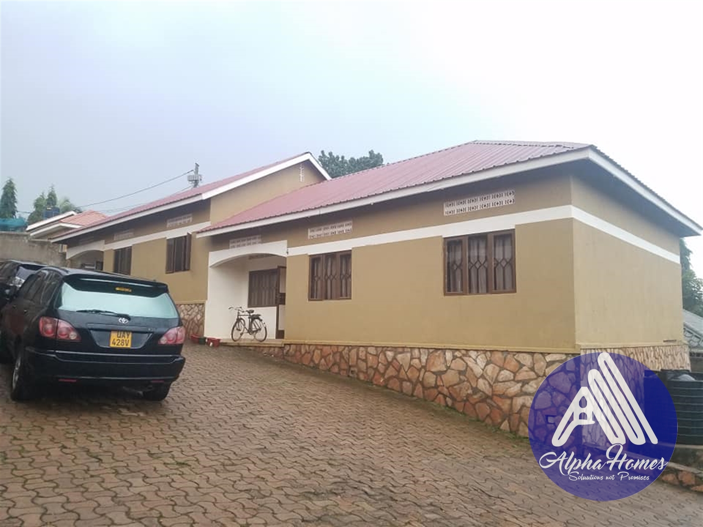 Semi Detached for rent in Kyanja Kampala