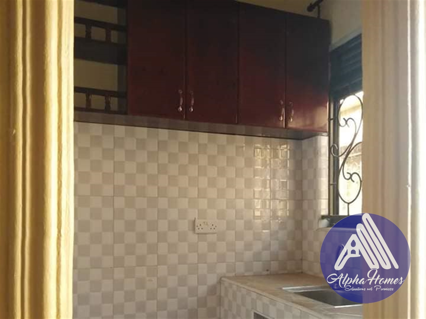 Studio for rent in Kisaasi Kampala