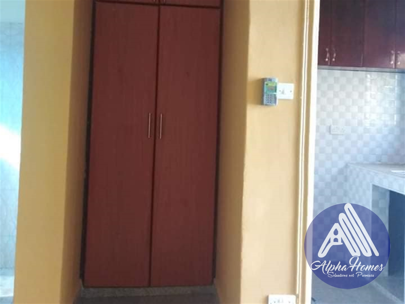 Studio for rent in Kisaasi Kampala