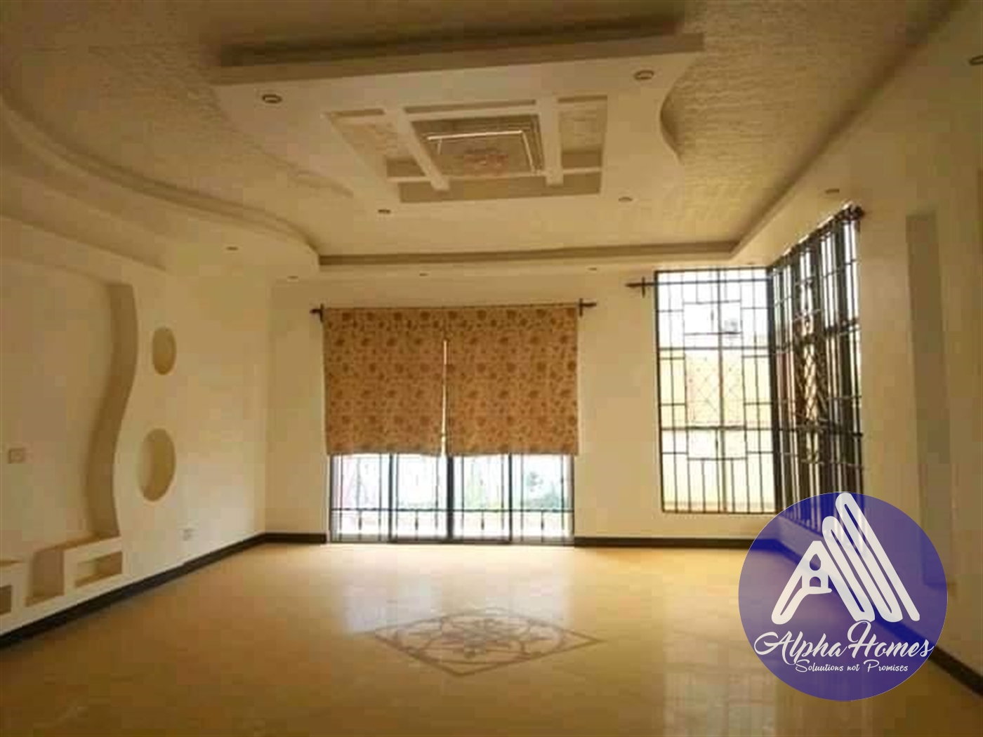 Mansion for rent in Kiwaatule Kampala