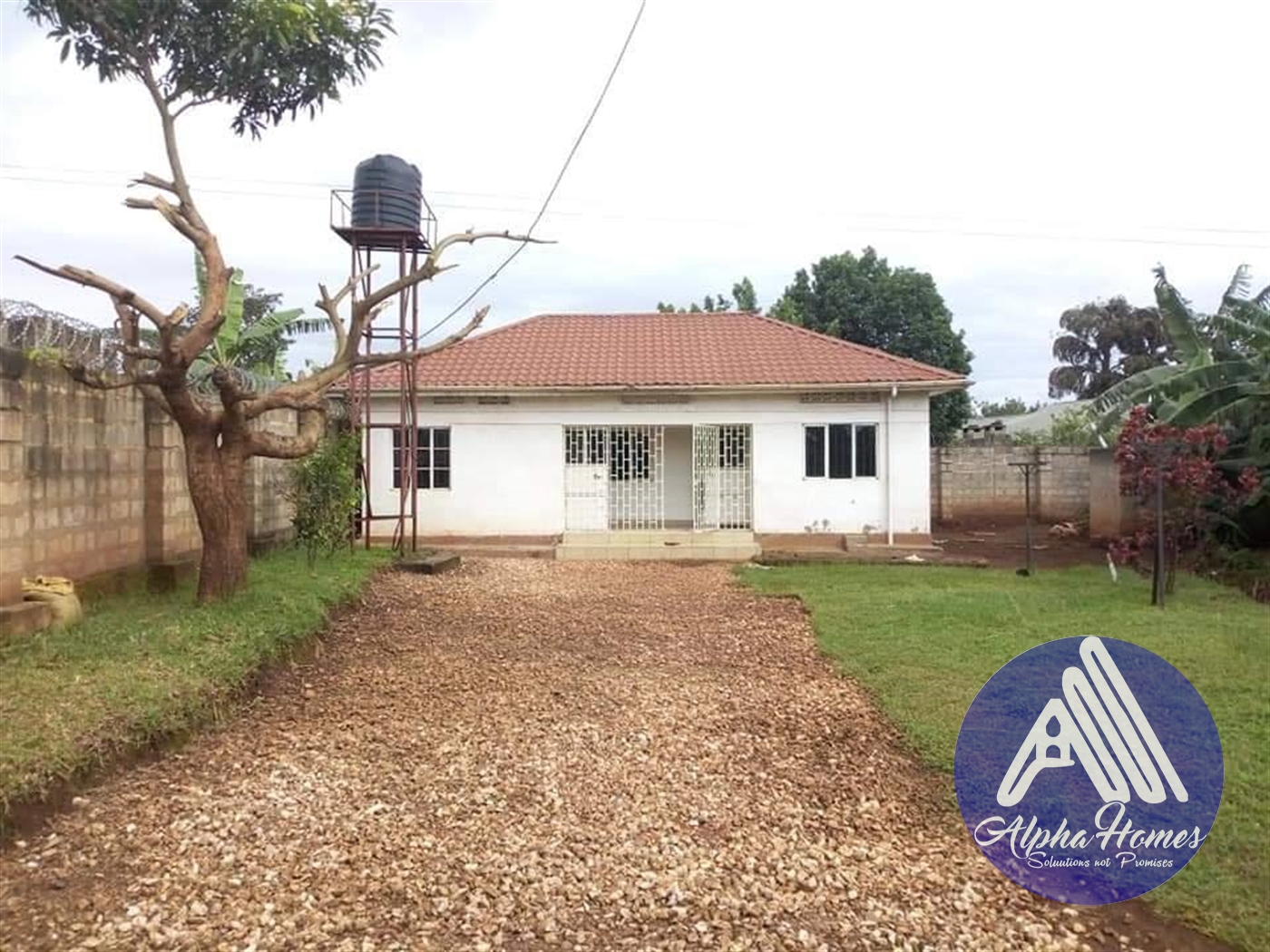 Bungalow for rent in Naalya Kampala