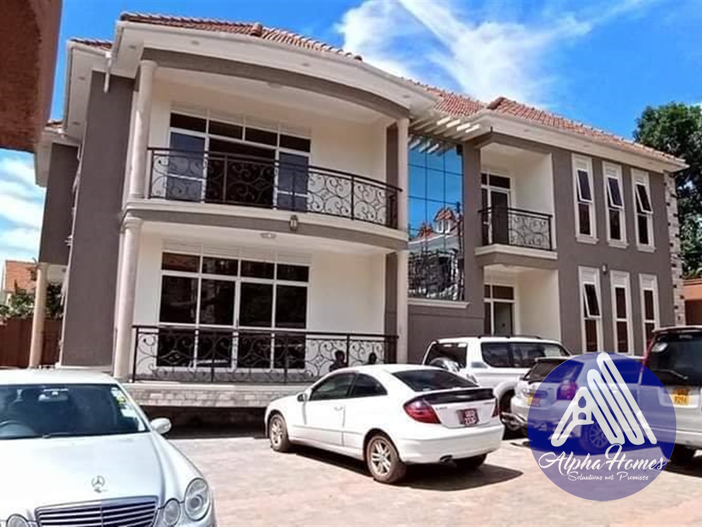 Mansion for sale in Munyonyo Kampala