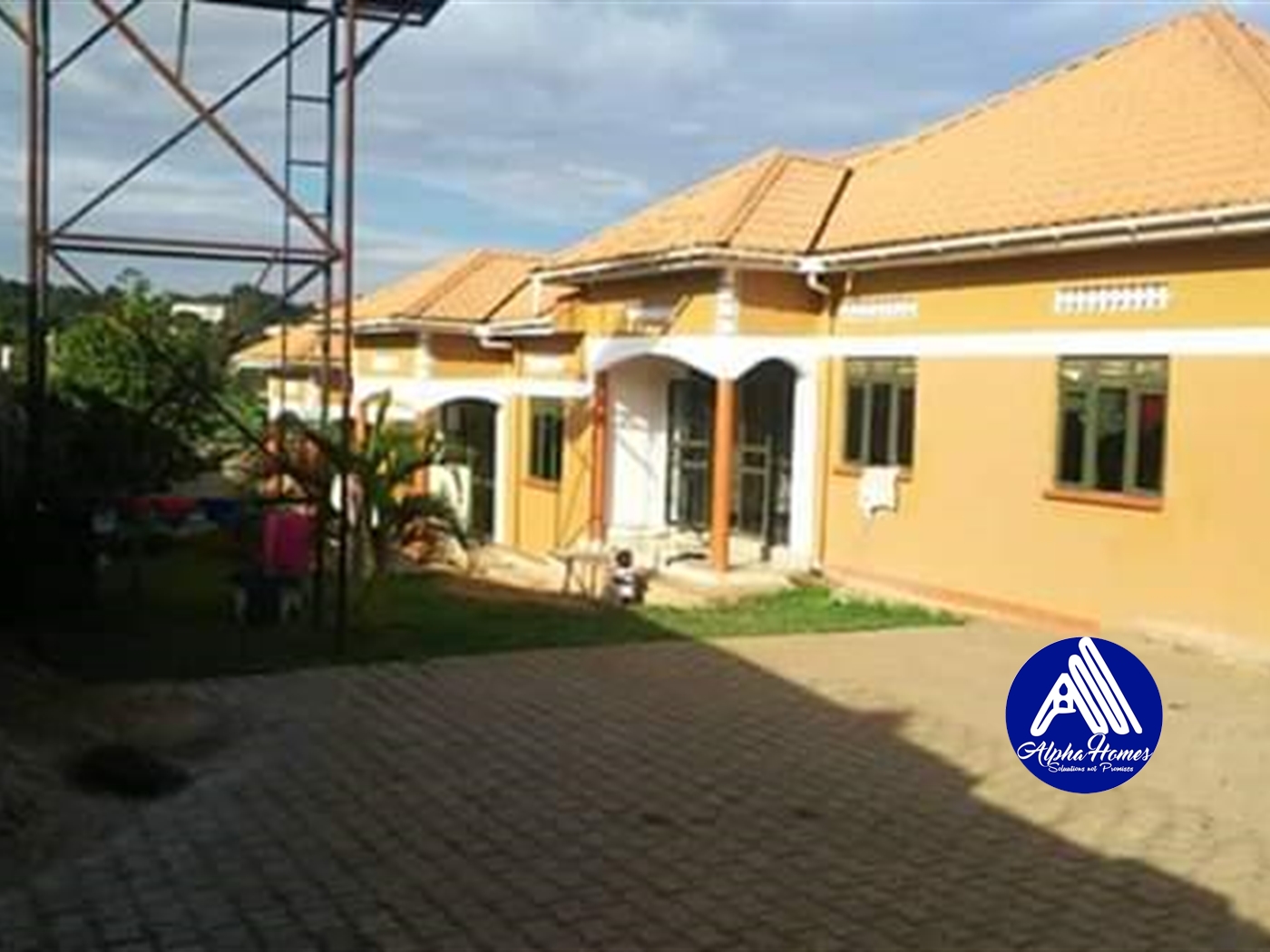 Semi Detached for rent in Seeta Kampala