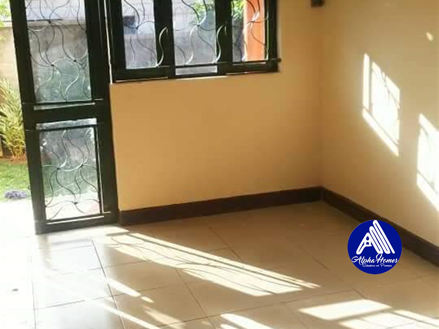 Semi Detached for rent in Seeta Kampala