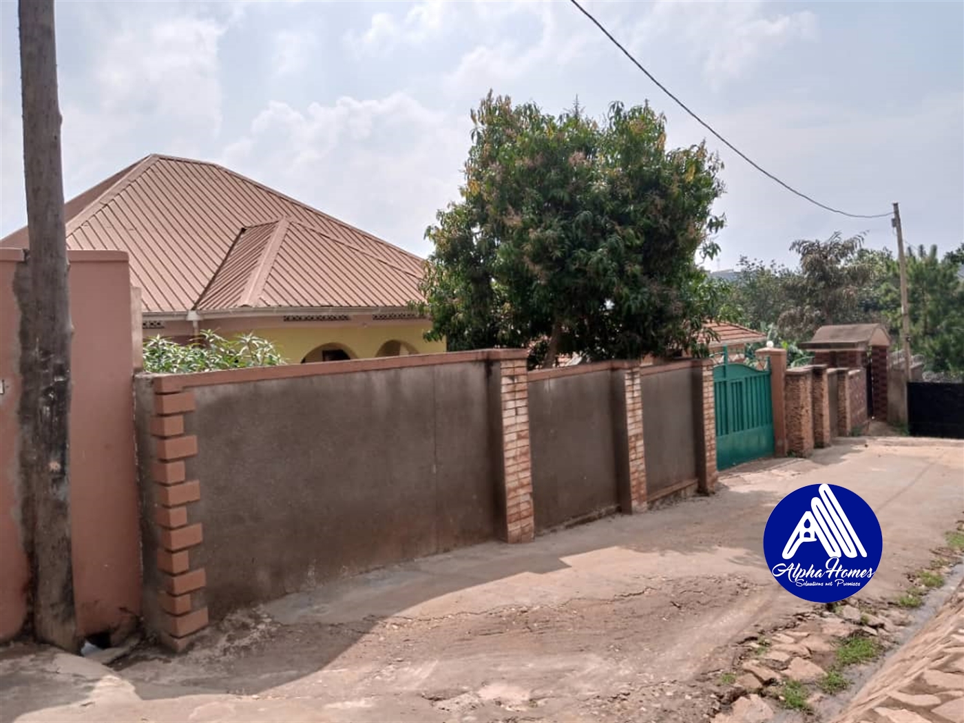 Bungalow for sale in Kyaliwajjala Wakiso