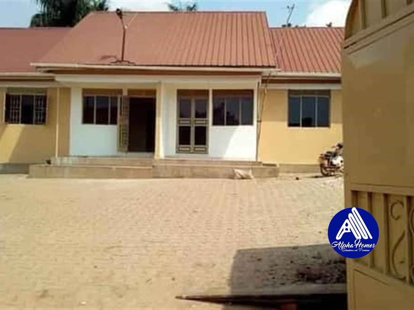 Semi Detached for rent in Bweyogerere Wakiso