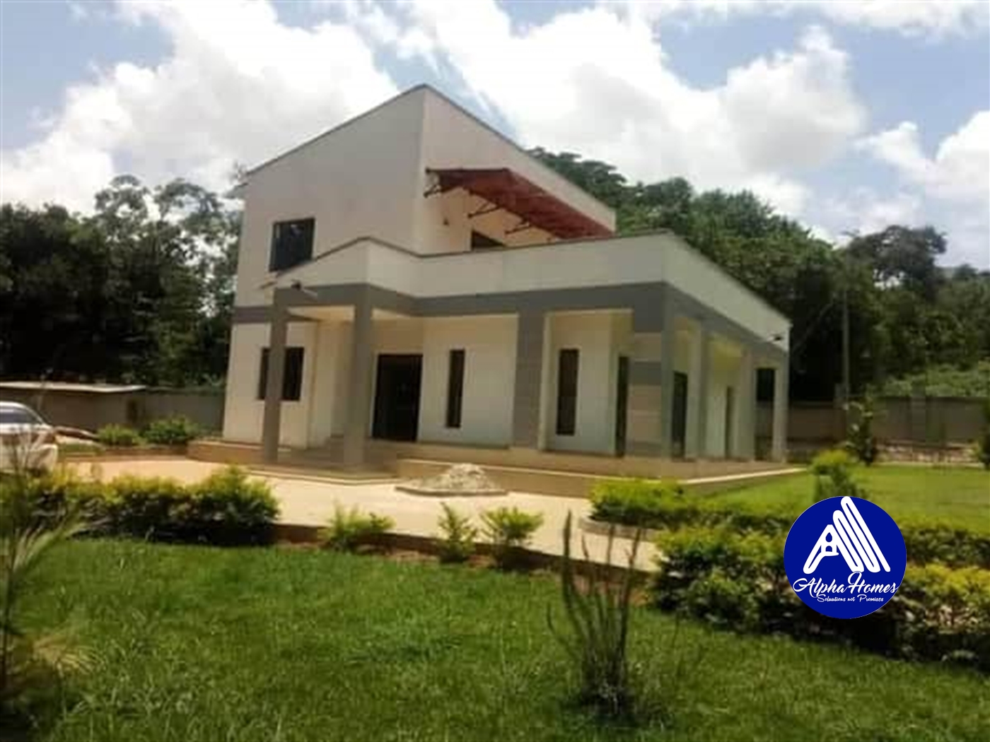 Mansion for rent in Kisaasi Kampala