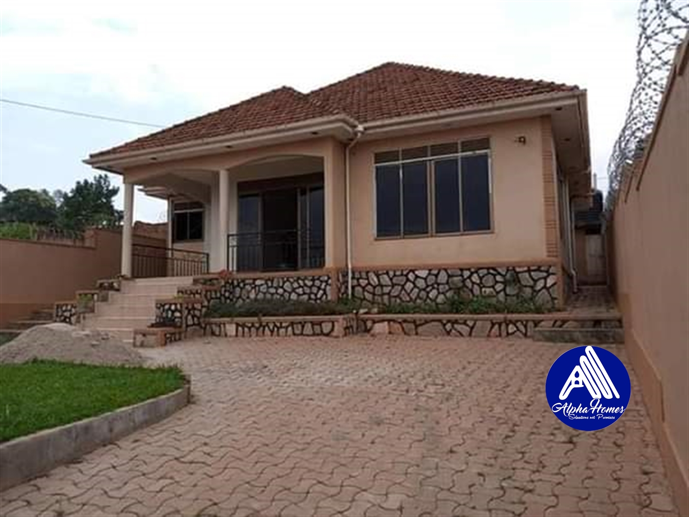 Bungalow for rent in Kira Wakiso