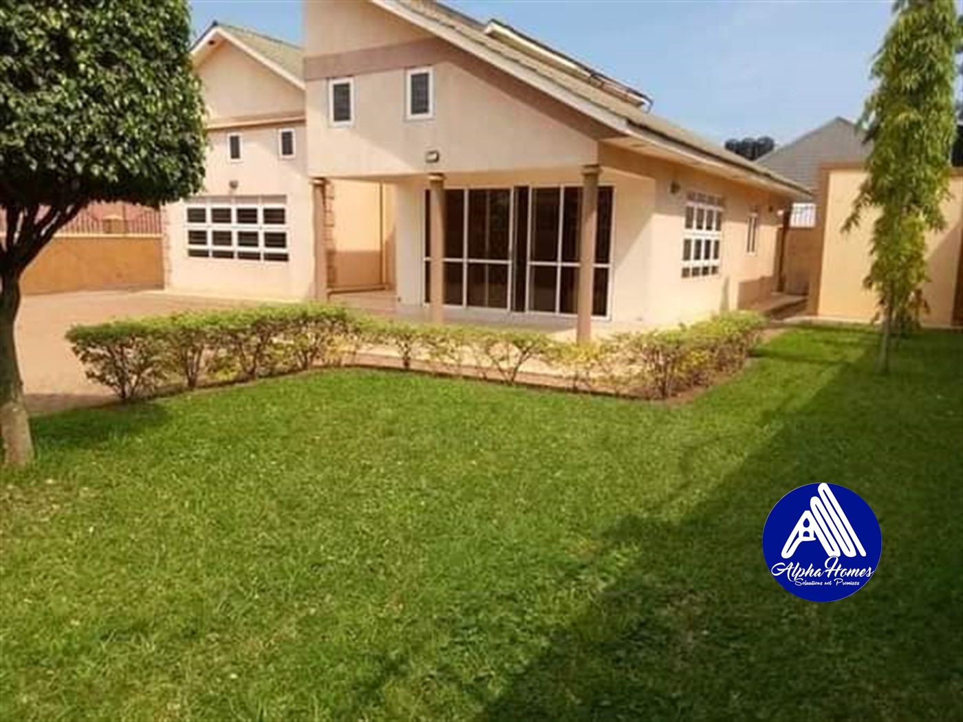 Bungalow for rent in Kira Wakiso