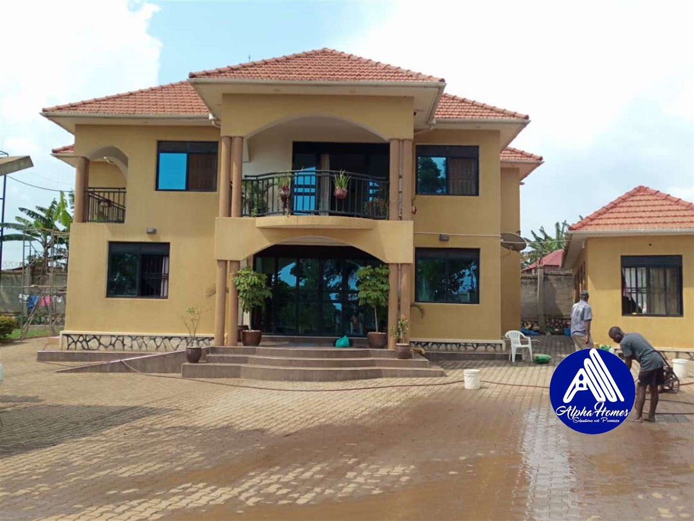 Duplex for sale in Namugongo Wakiso
