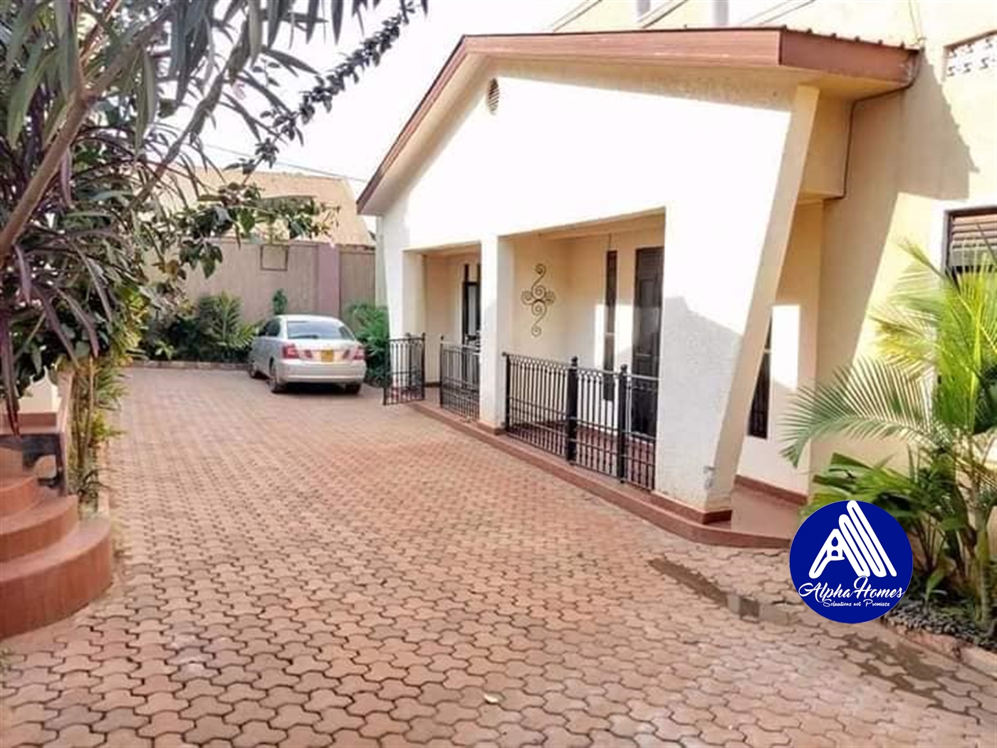 Semi Detached for rent in Kisaasi Kampala