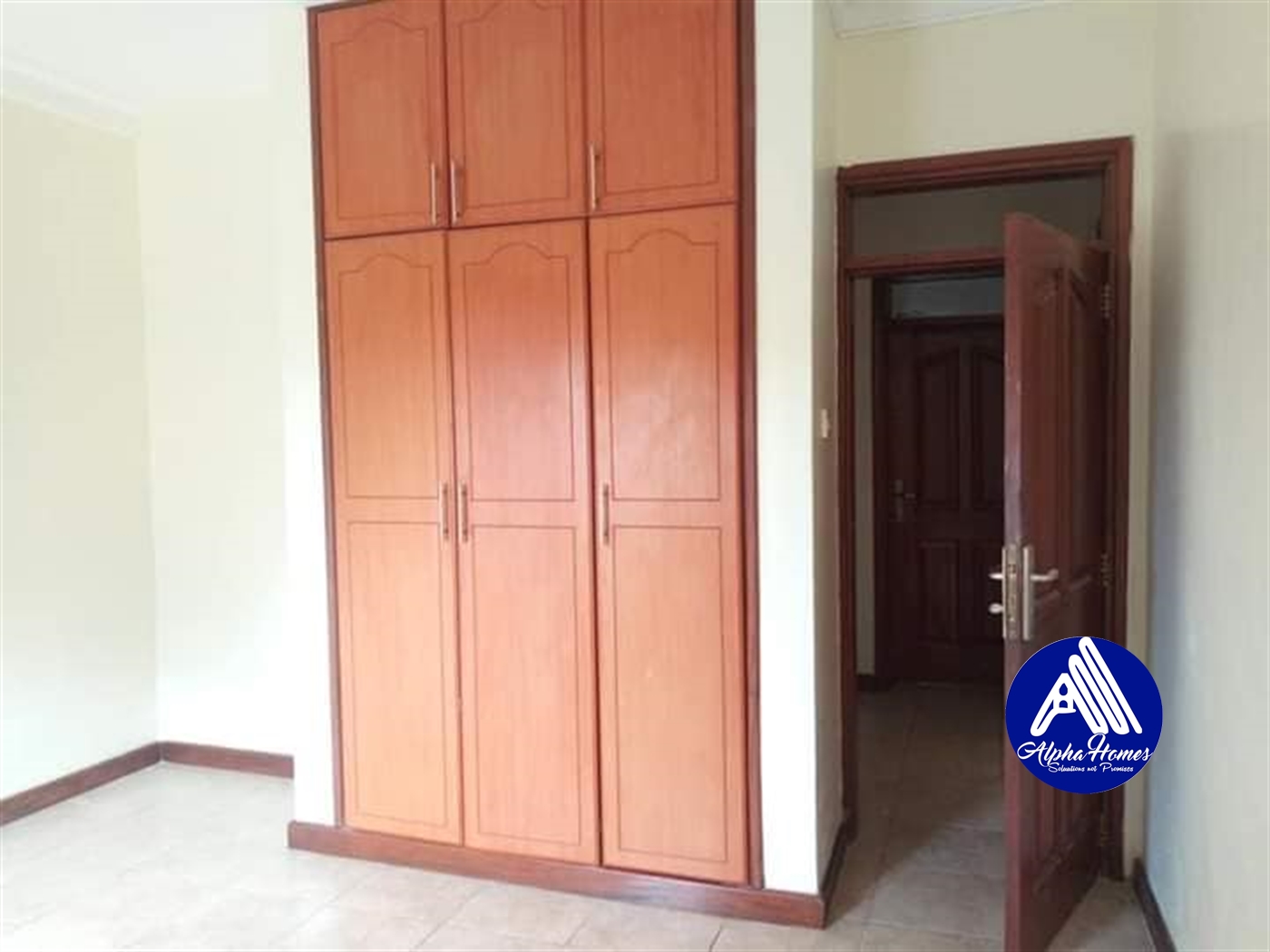 Semi Detached for rent in Kira Kampala