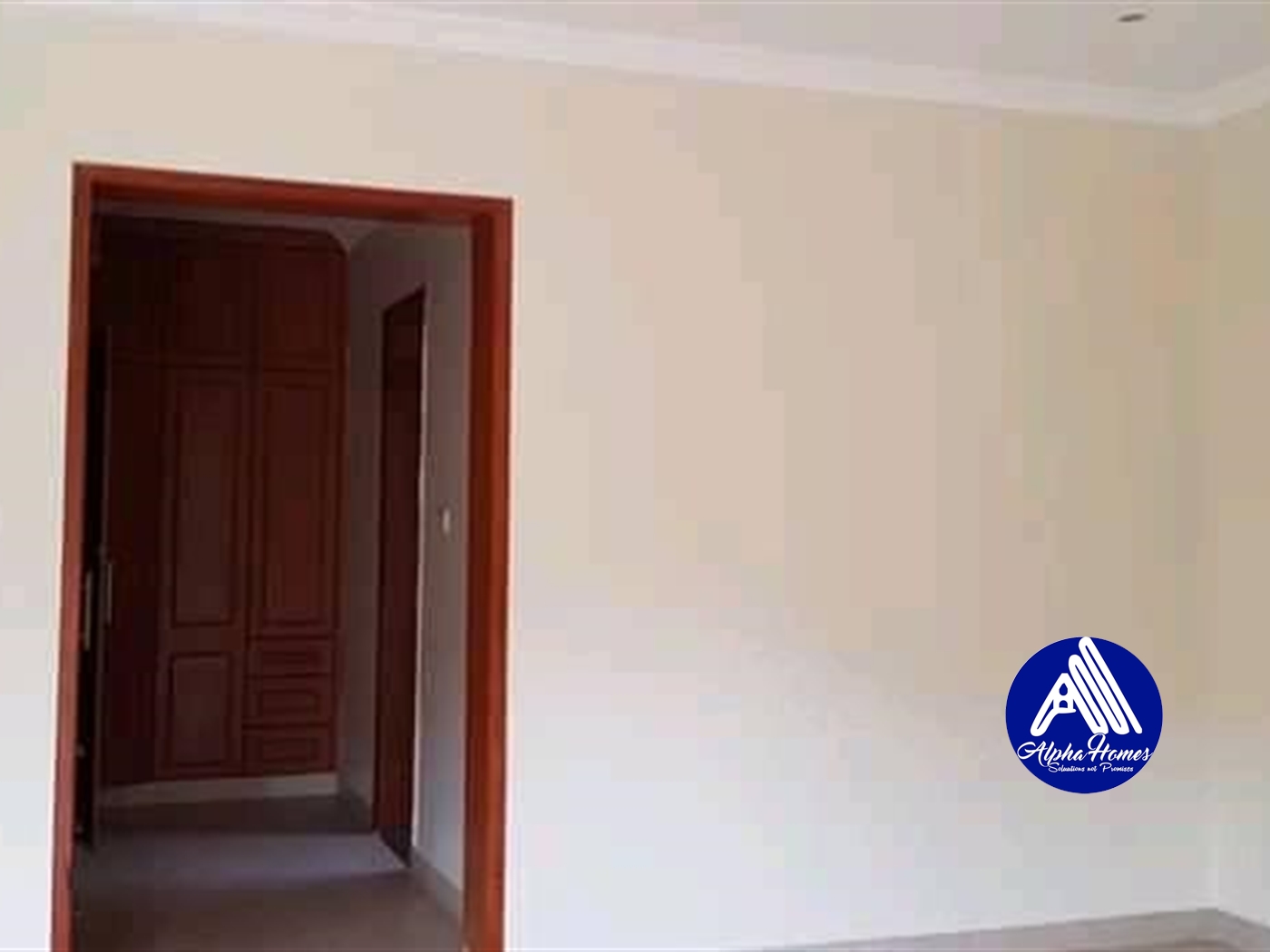 Duplex for rent in Muyenga Kampala