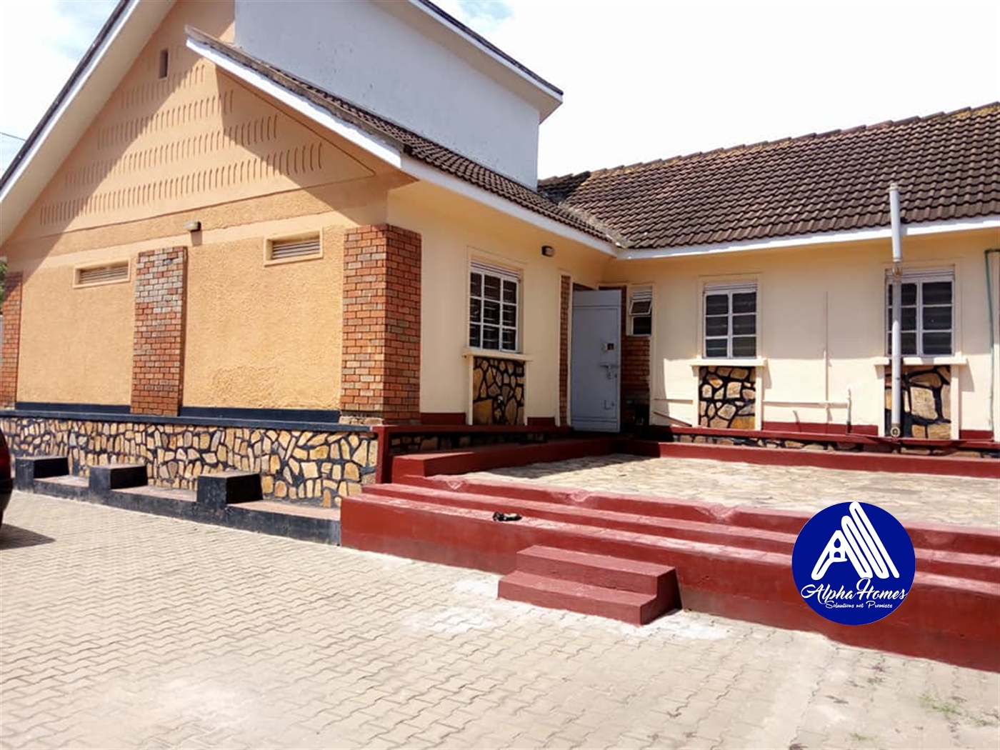 Bungalow for rent in Kyaliwajjala Wakiso