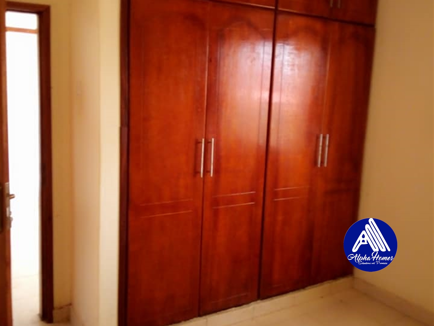 Semi Detached for rent in Bweyogerere Wakiso